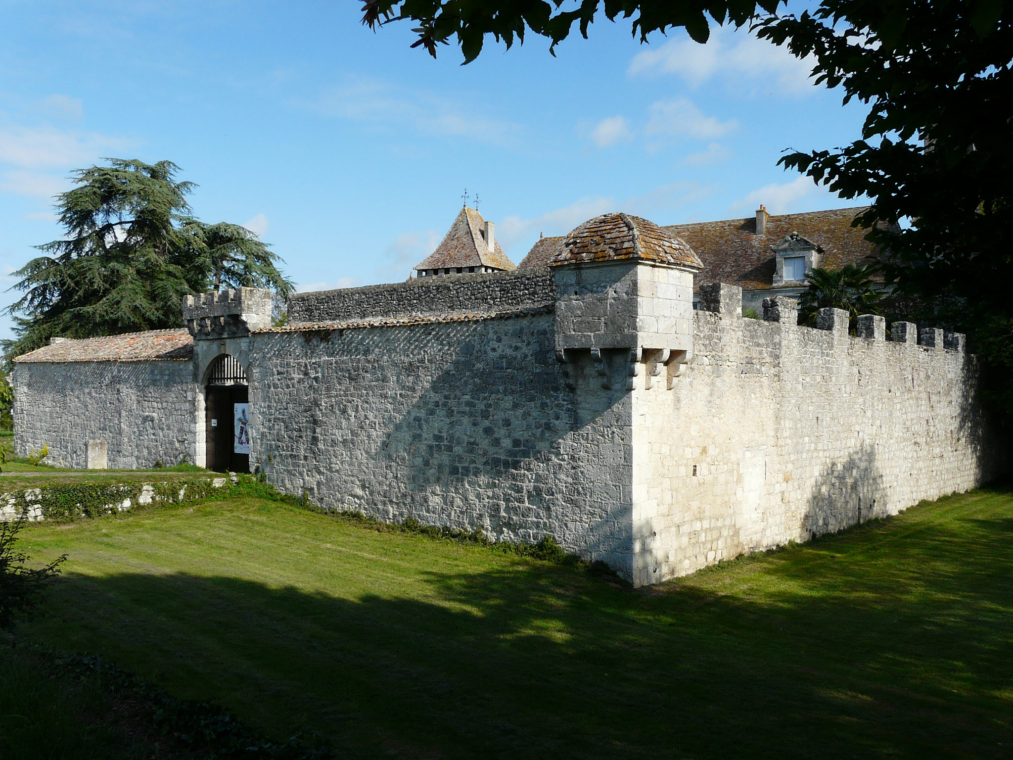 Gageac-et-Rouillac (Photo license: CC BY-SA 3.0)